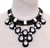 Woman Fashion Waterdrop Crystal Collar Necklace Costume Jewelry (JE0186)