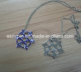 Highly Welcome Cut out Hollow Design Flower Shaped Metal Necklace Pendant