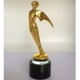 Factory Cheap Gold Flyman Oscar Glass Trophy Cup