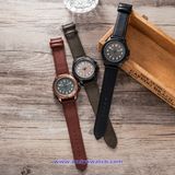 Custom Quartz Wristwatch Watch Fashion Digital Wrist Watches for Man (WY-17015F)