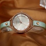 Customized Leather Strap Alloy Case Quarts Cassuel Watch for Couples (WY-001E)