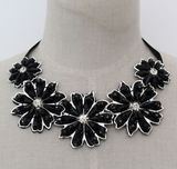 Handmade Bead Crystal Fashion Charm Chunky Bib Costume Choker Necklace (JE0005)