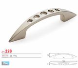 Modern Simple Design Zinc Alloy Sn Finish Cabinet Handle (228)