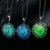 Small Elephant Luminous Necklace 3 Color Necklace Pendant Noctilucent Pendant Necklace, Christmas Halloween Gift